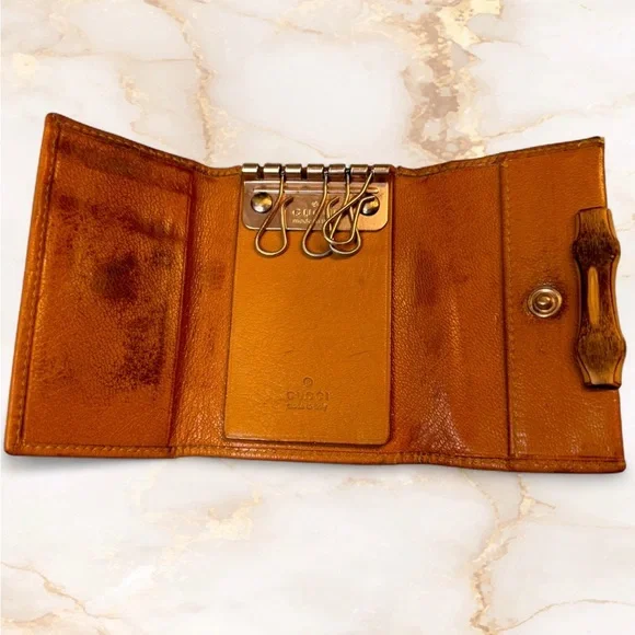 Vintage Gucci Bamboo Leather Key Holder in Cognac - Picture 10 of 11